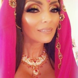 Meet your Posher, Maria